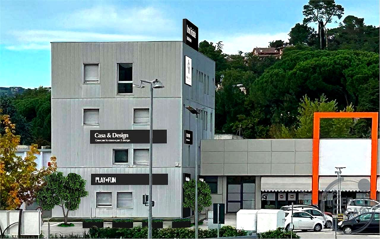 NEGOZIO AFFITTO MAGIONE · foto 5
