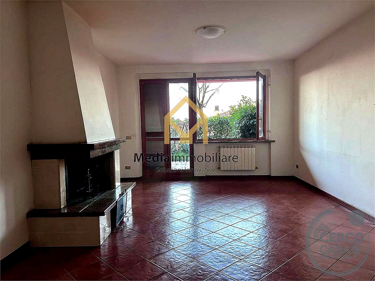 VILLA A SCHIERA VENDITA PANICALE · foto 4
