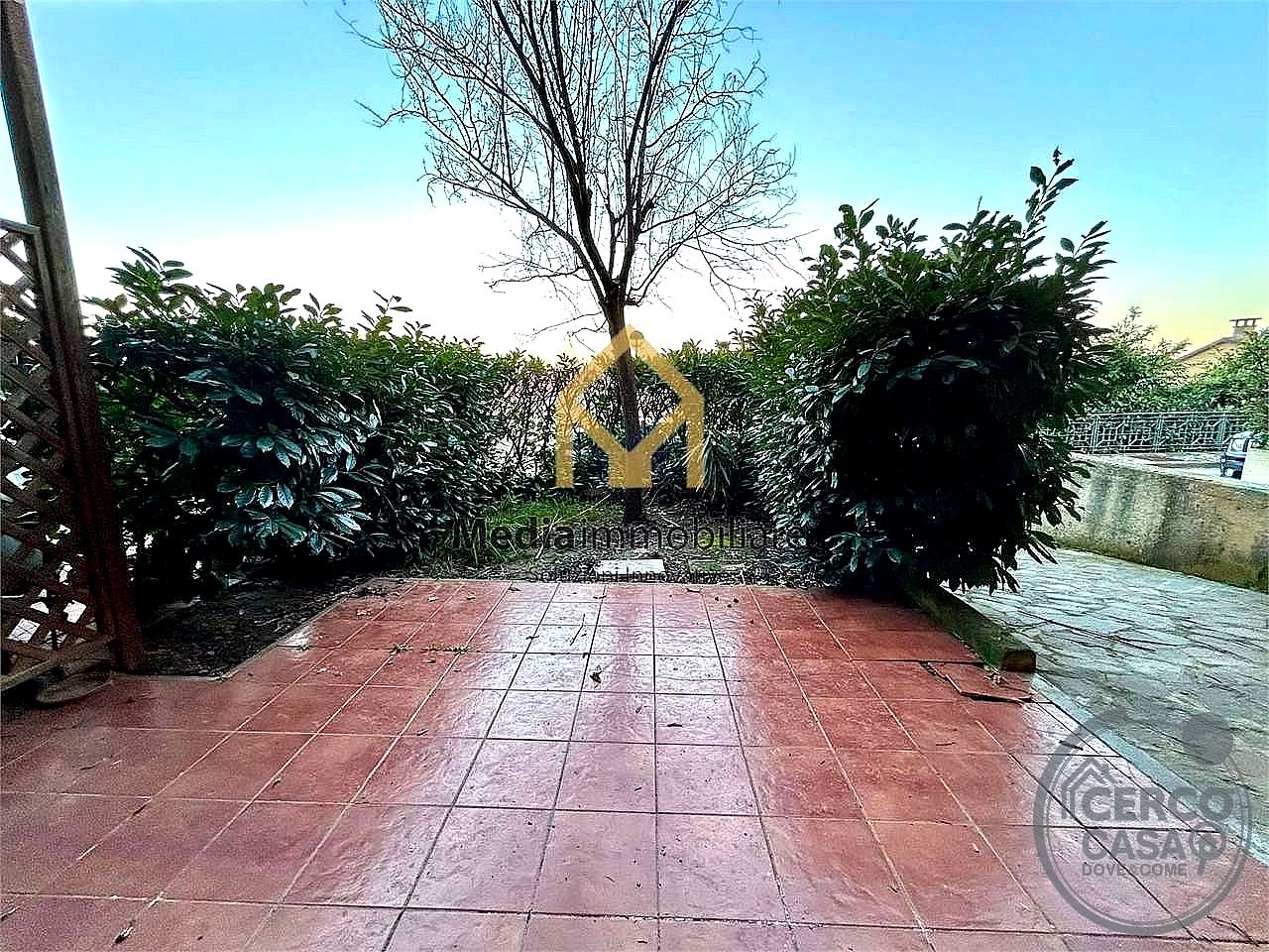 VILLA A SCHIERA VENDITA PANICALE · foto 7