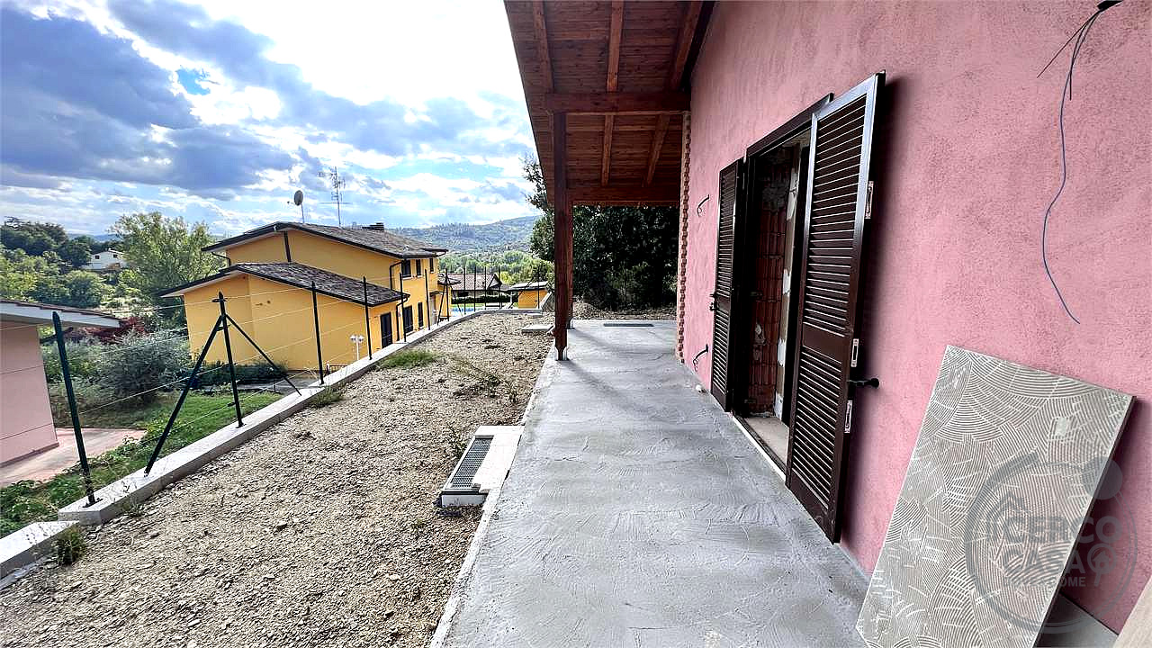 Magione Villa NUOVA in Sole e Pineta