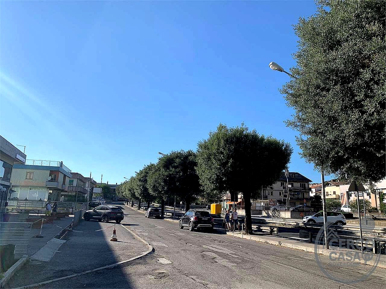 NEGOZIO AFFITTO GUALDO TADINO · foto 2