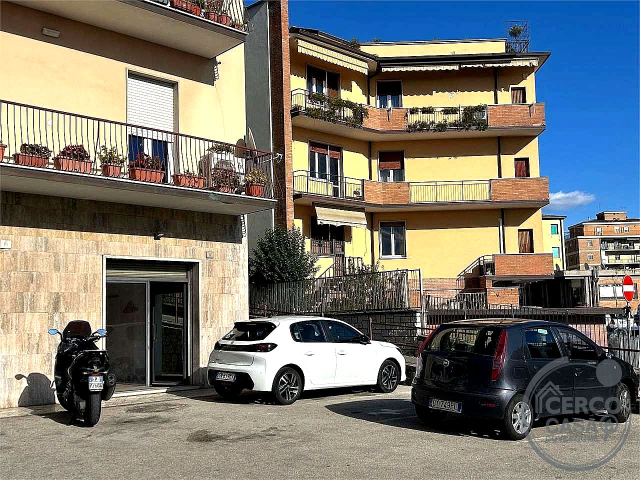 NEGOZIO AFFITTO PERUGIA PALLOTTA · foto 2