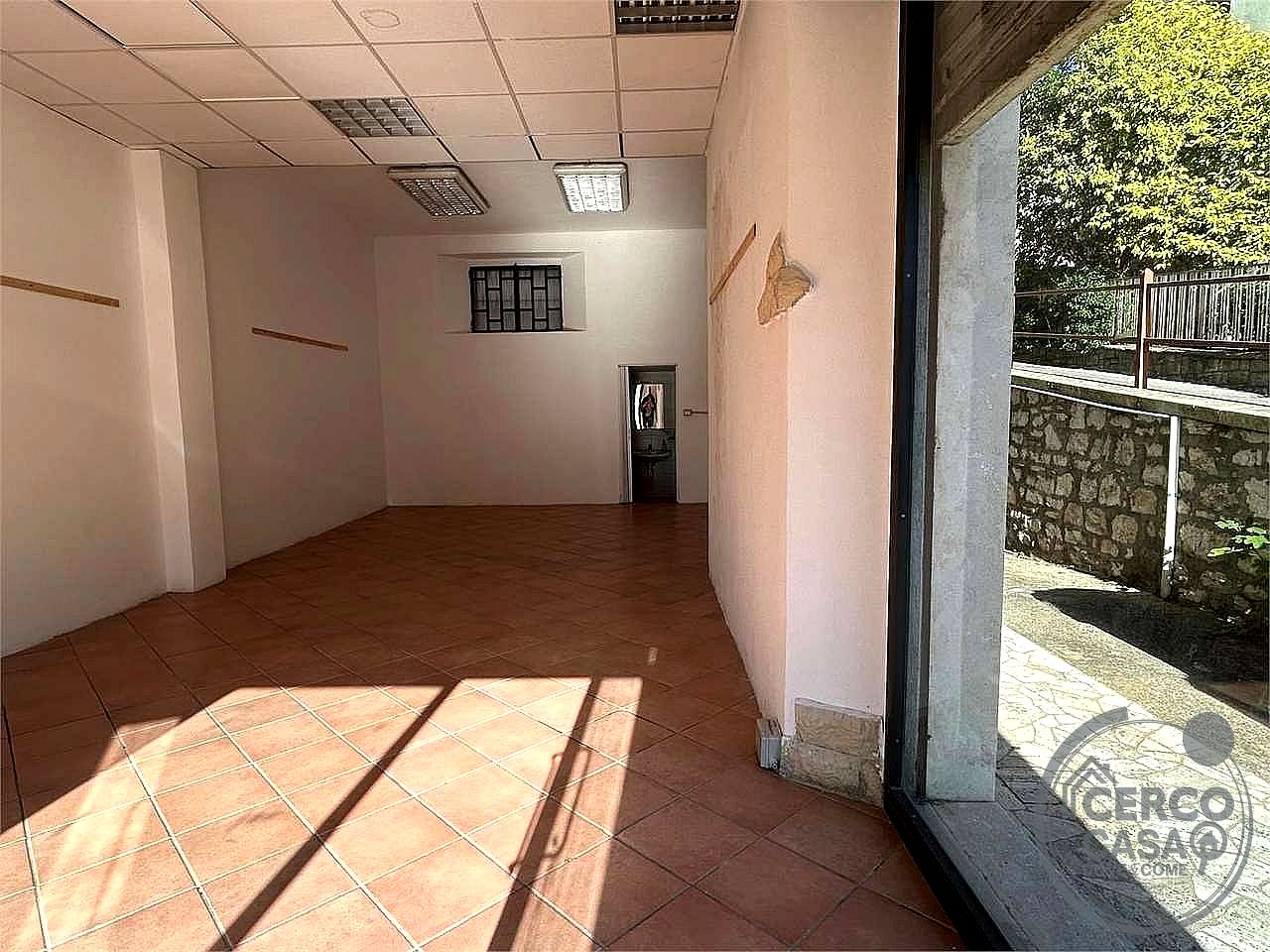 NEGOZIO AFFITTO PERUGIA PALLOTTA · foto 5