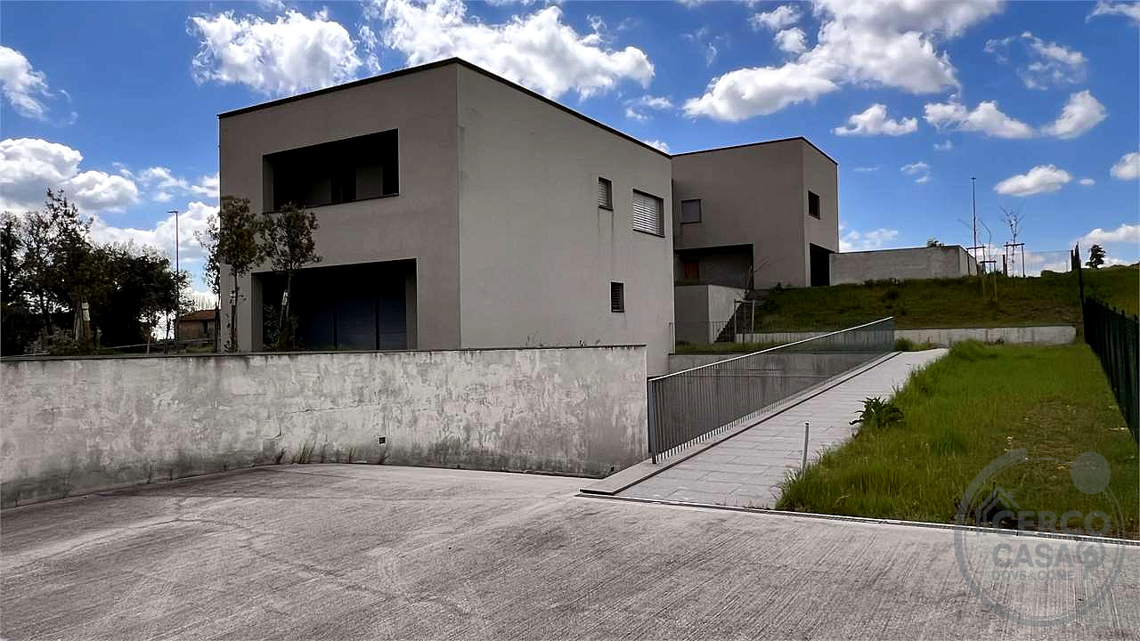 Appartamenti al grezzo in piccola palazzina