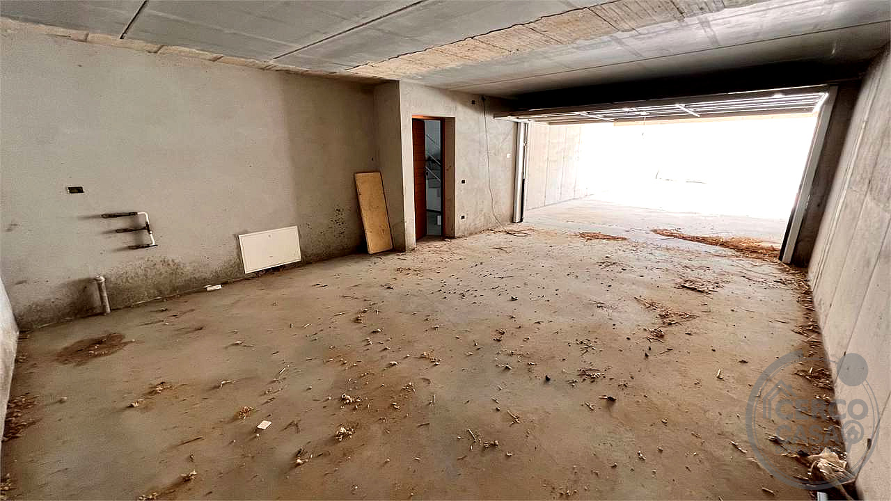 Appartamenti al grezzo in piccola palazzina