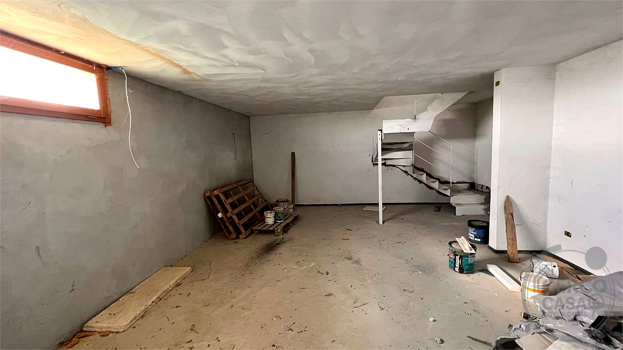 Appartamenti al grezzo in piccola palazzina