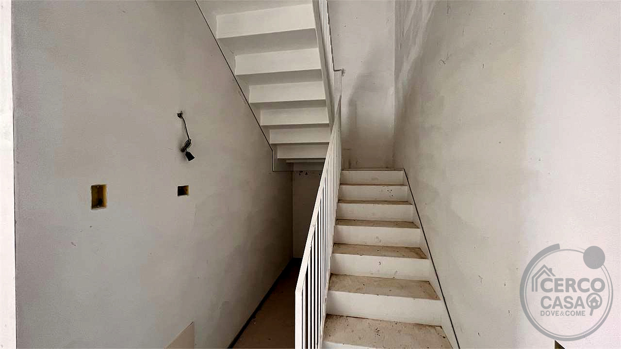 Appartamenti al grezzo in piccola palazzina