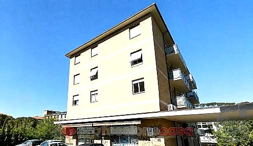 TRILOCALE AFFITTO PERUGIA · foto 31