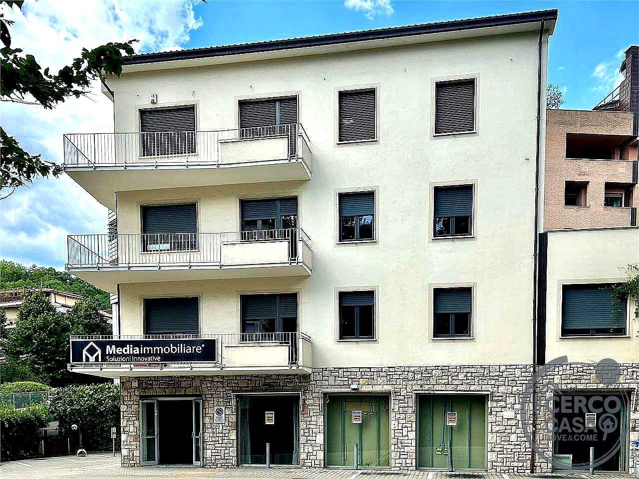 NEGOZIO AFFITTO PERUGIA