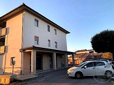 NEGOZIO AFFITTO PANICALE TAVERNELLE · foto 16