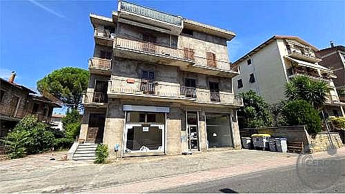 NEGOZIO AFFITTO PANICALE TAVERNELLE · foto 28