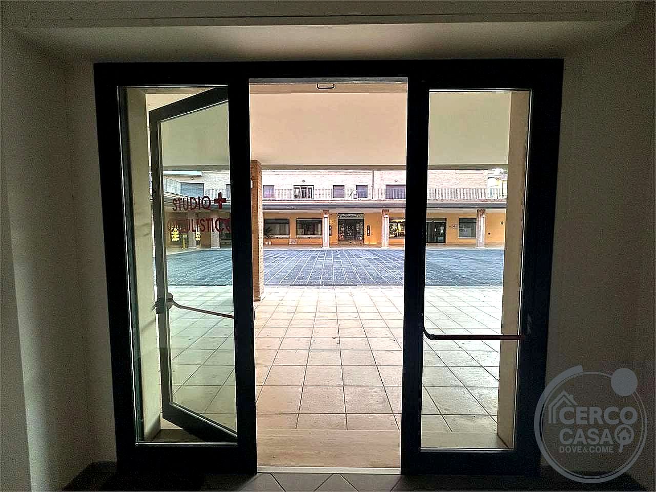 NEGOZIO AFFITTO PANICALE TAVERNELLE · foto 7