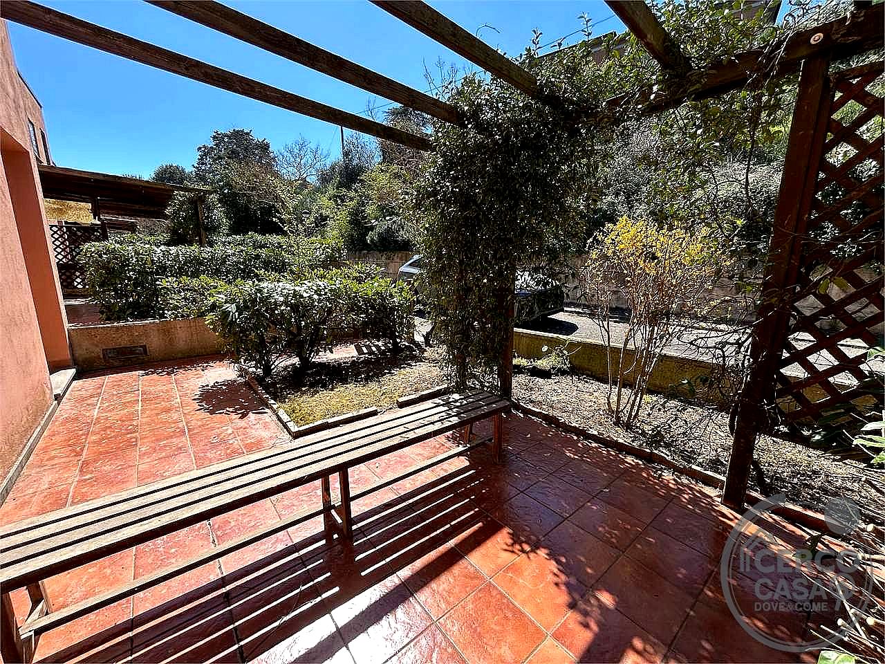 VILLA A SCHIERA VENDITA PANICALE · foto 14