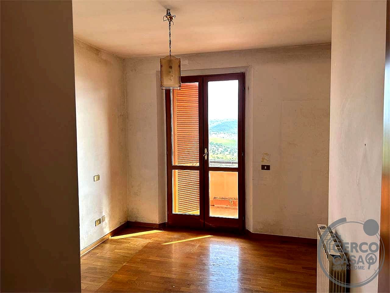 VILLA A SCHIERA VENDITA PANICALE · foto 7