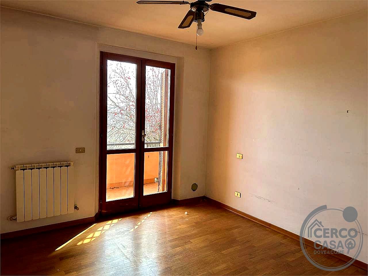 VILLA A SCHIERA VENDITA PANICALE · foto 8