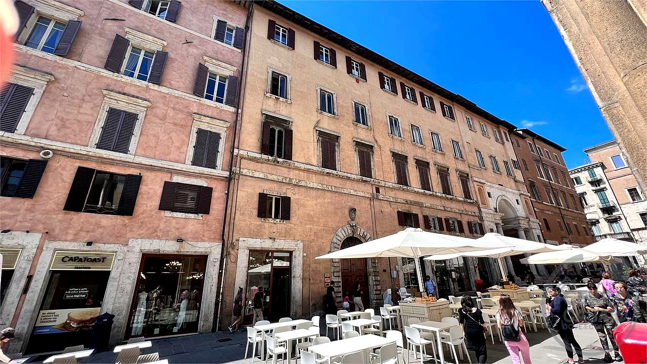 Ufficio-appartam.to di Prestigioso Centralissimo - Perugia