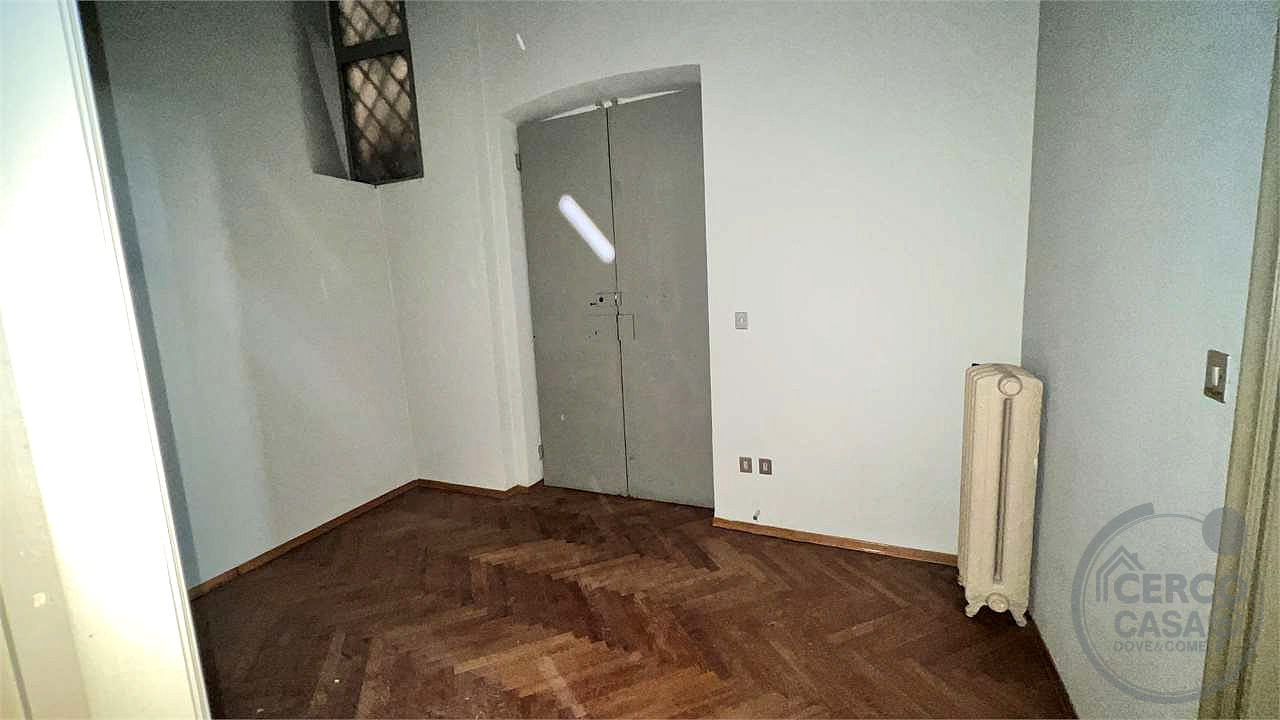 Ufficio-appartam.to di Prestigioso Centralissimo