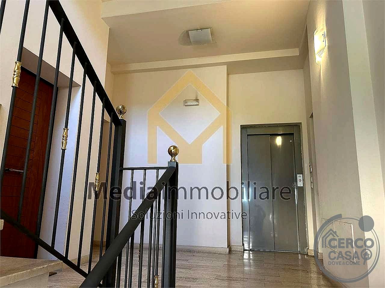 UFFICIO VENDITA PERUGIA STAZIONE · foto 17