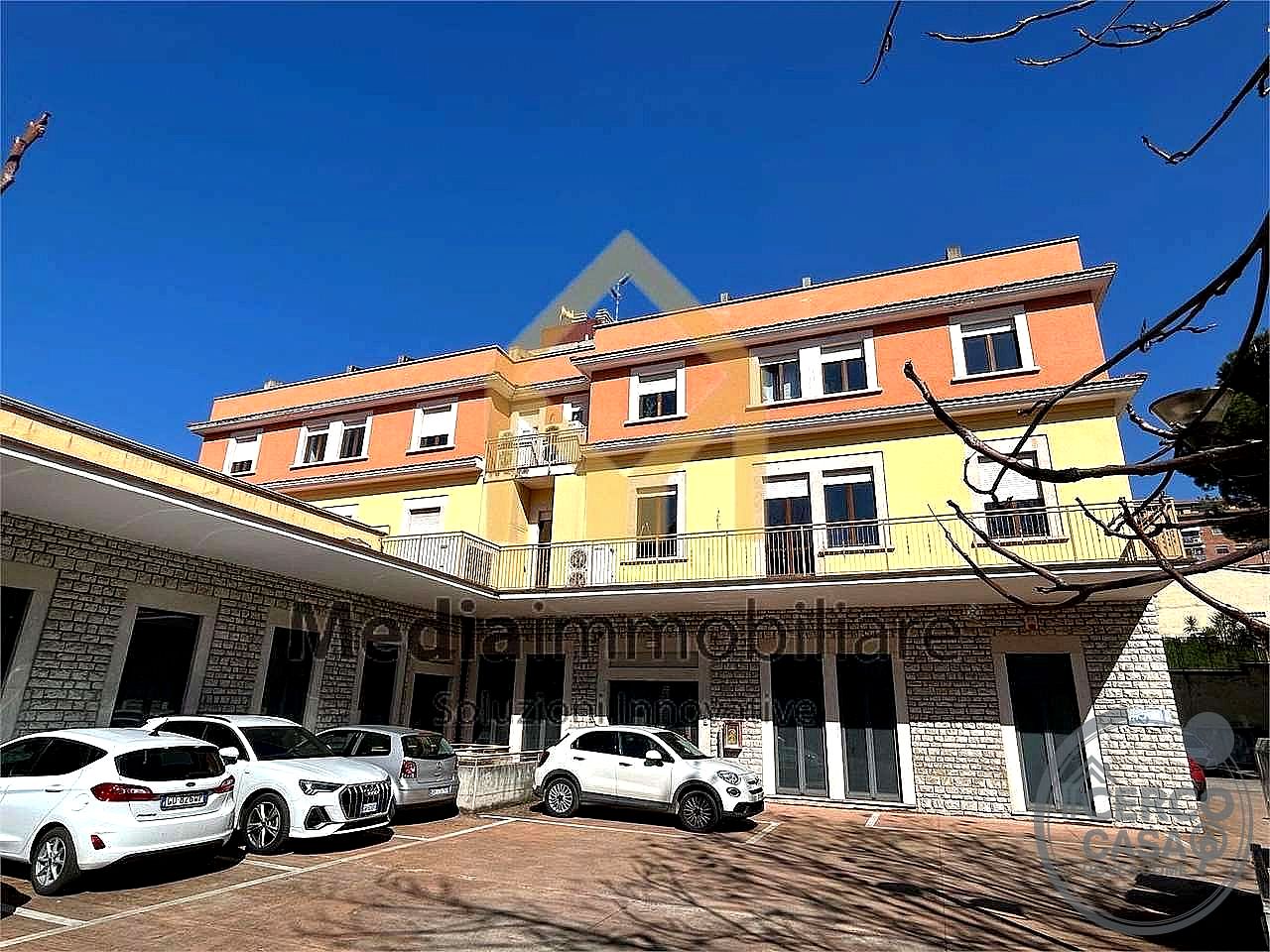 UFFICIO VENDITA PERUGIA STAZIONE · foto 3