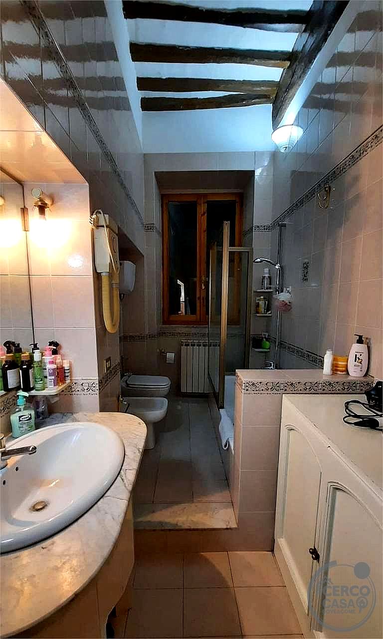 TRILOCALE AFFITTO PERUGIA · foto 9