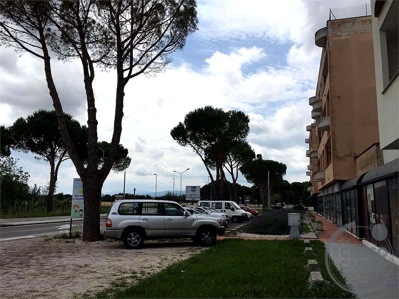 NEGOZIO AFFITTO BASTIA UMBRA · foto 7