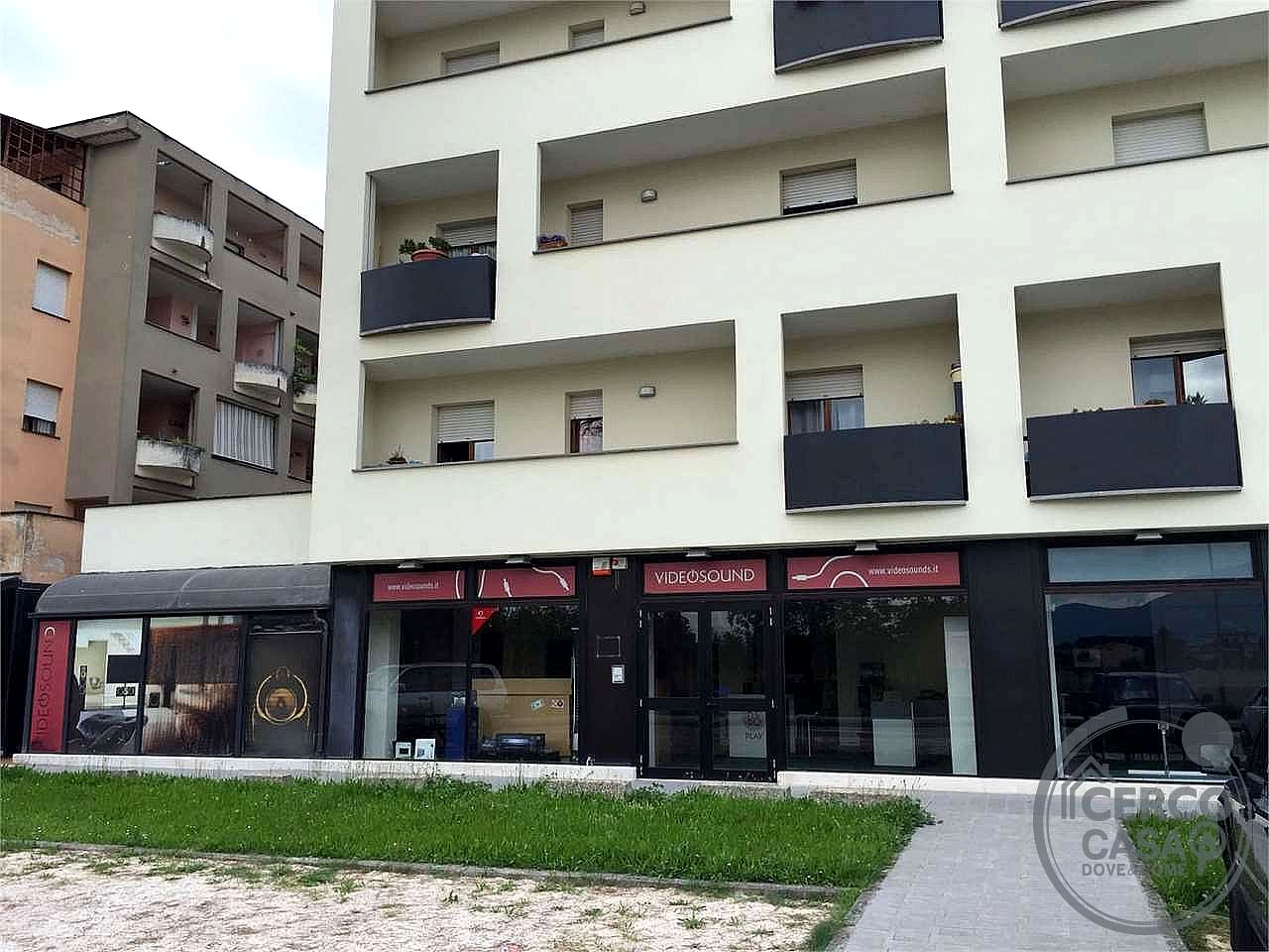 NEGOZIO AFFITTO BASTIA UMBRA · foto 9