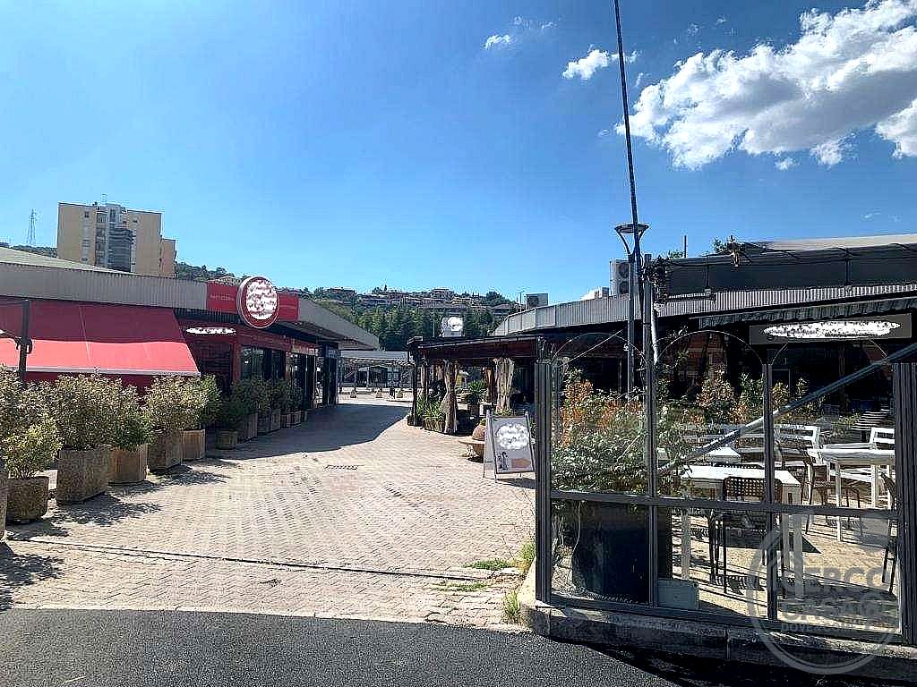 NEGOZIO VENDITA CORCIANO SAN MARIANO · foto 4