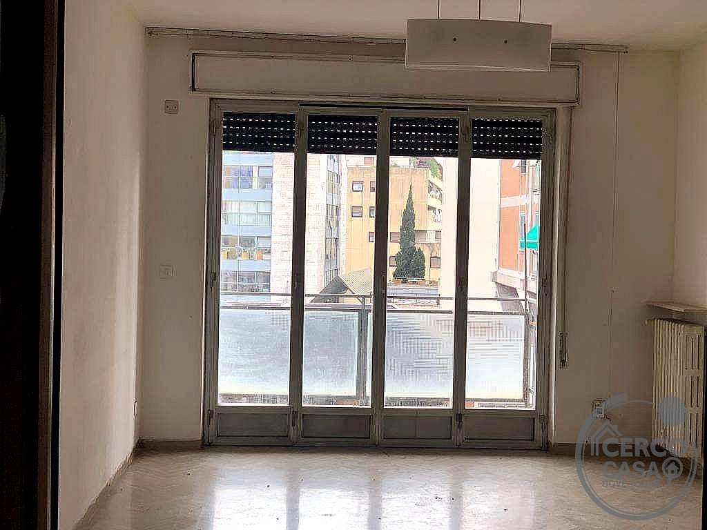 4 O PIÙ LOCALI VENDITA PERUGIA · foto 17