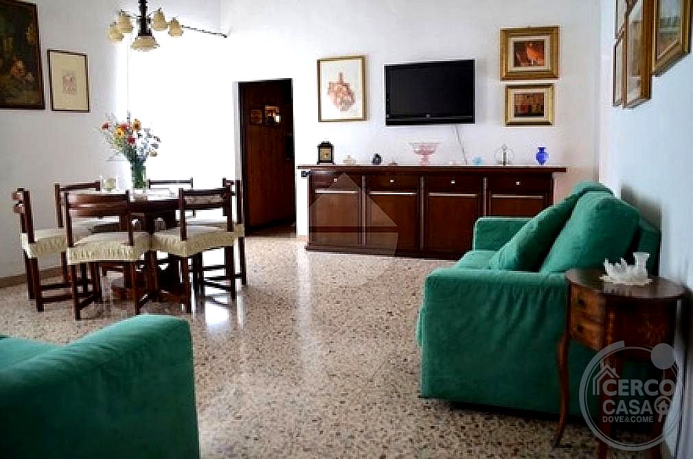 PALAZZO VENDITA CORCIANO · foto 3