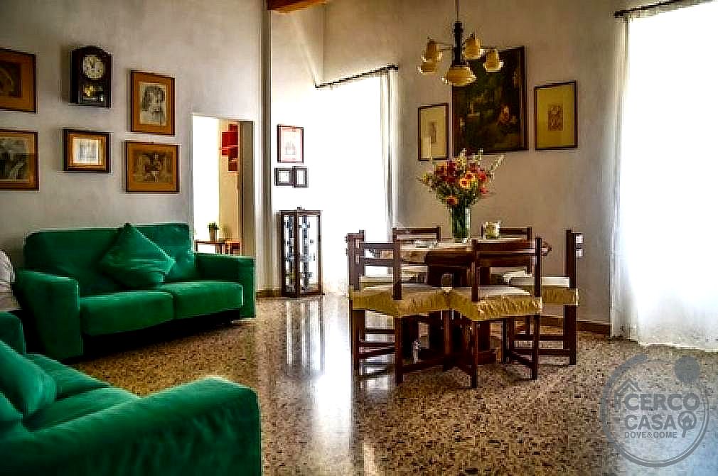PALAZZO VENDITA CORCIANO · foto 4