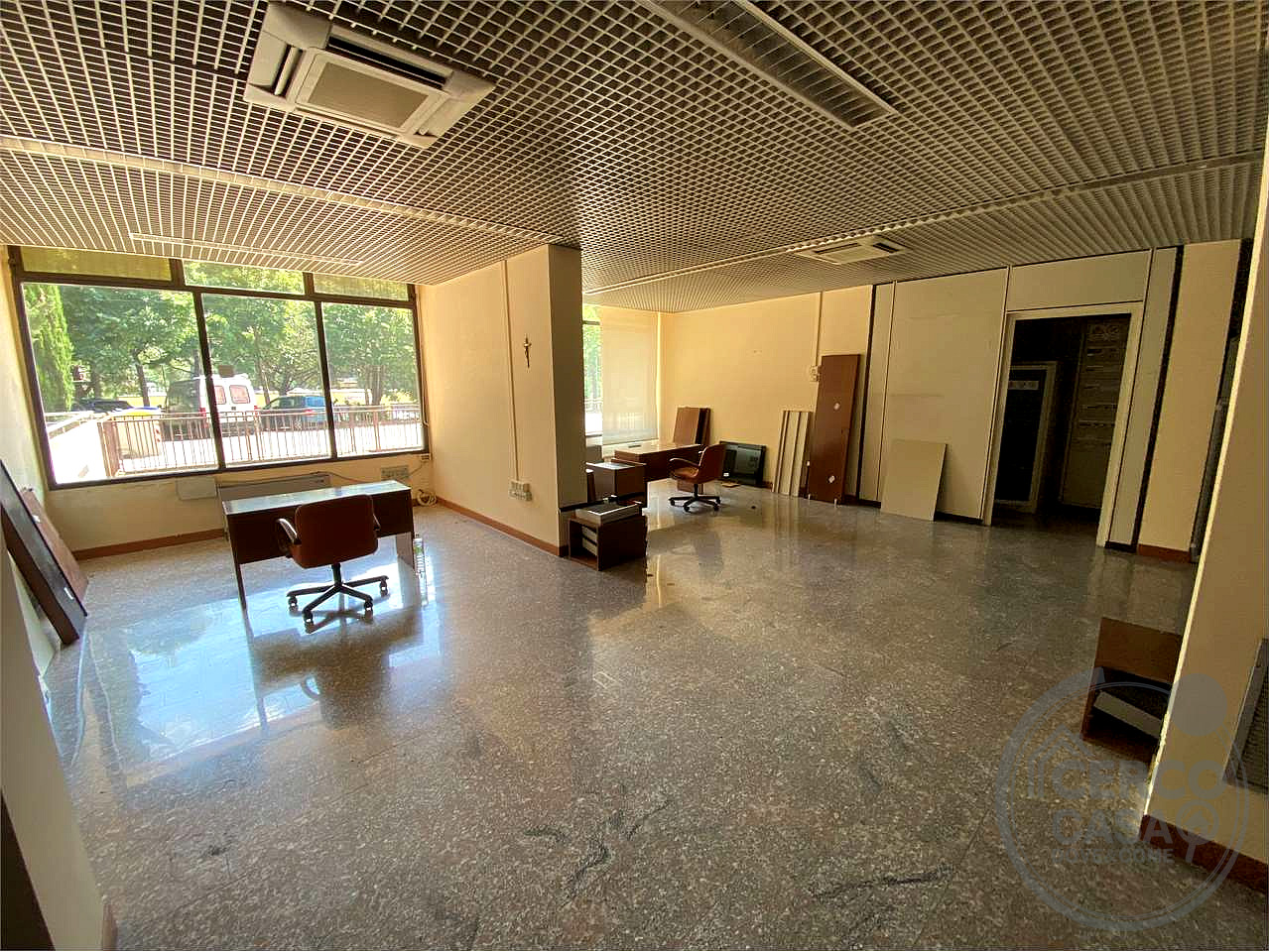 FERRO di CAVALLO Negozio o Ufficio