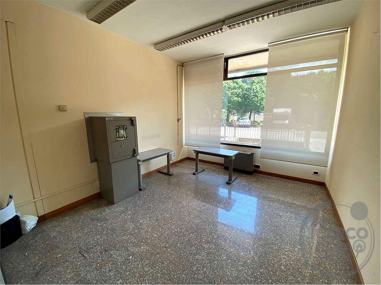 FERRO di CAVALLO Negozio o Ufficio