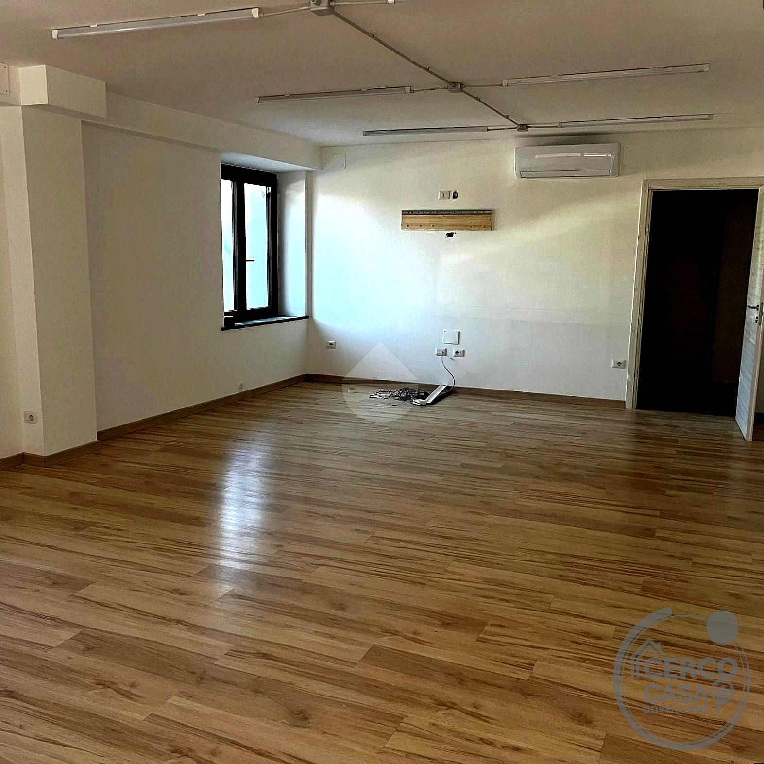 UFFICIO AFFITTO PERUGIA SETTEVALLI · foto 4