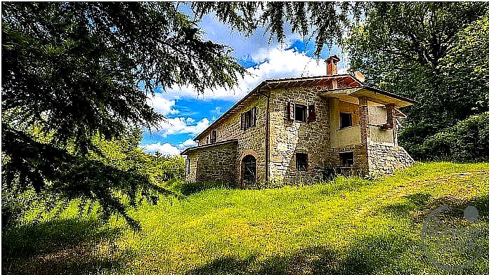 RUSTICO - CASALE VENDITA VALFABBRICA