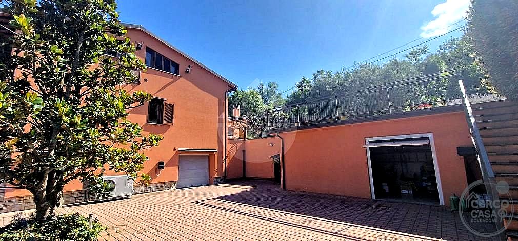 VILLA VENDITA PERUGIA MONTELUCE
