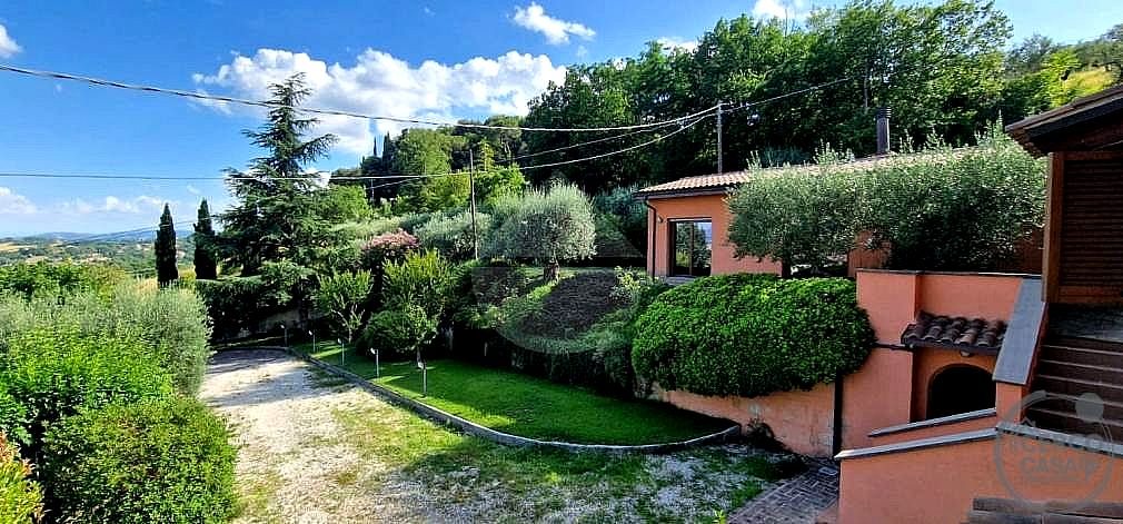 VILLA VENDITA PERUGIA MONTELUCE · foto 12