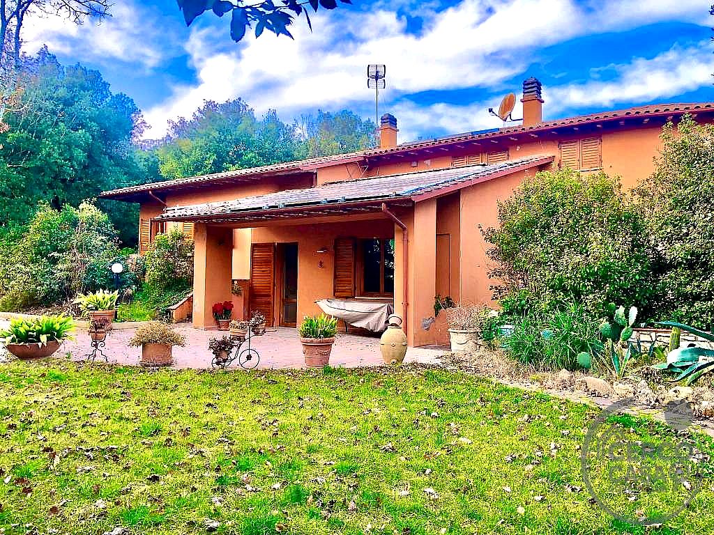 VILLA BIFAMILIARE VENDITA PERUGIA CITTA' DELLA DOMENICA