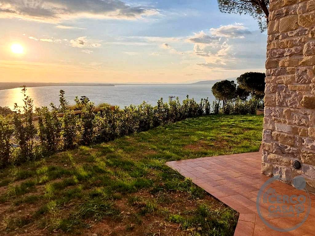 VILLA BIFAMILIARE VENDITA PANICALE · foto 1
