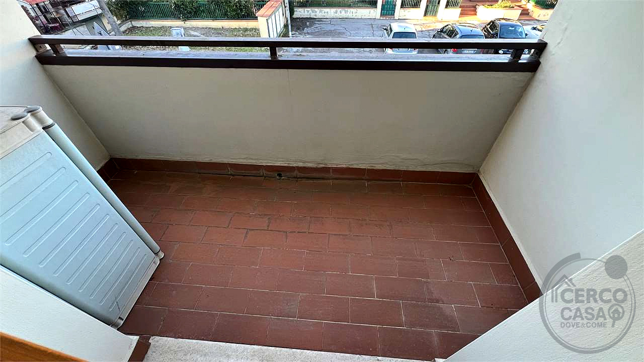 QUADRILOCALE CON AMPIO TERRAZZO IN QUADRIFAMILIARE
