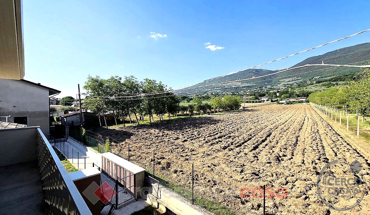 TRILOCALE VENDITA ASSISI · foto 4