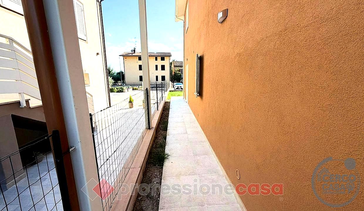 TRILOCALE VENDITA ASSISI · foto 3