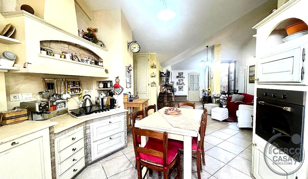 QUADRILOCALE VENDITA MAGIONE · foto 17
