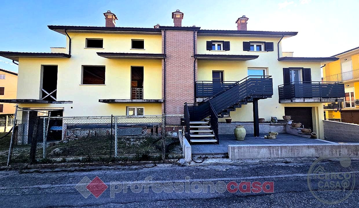 VILLA BIFAMILIARE VENDITA PERUGIA · foto 36