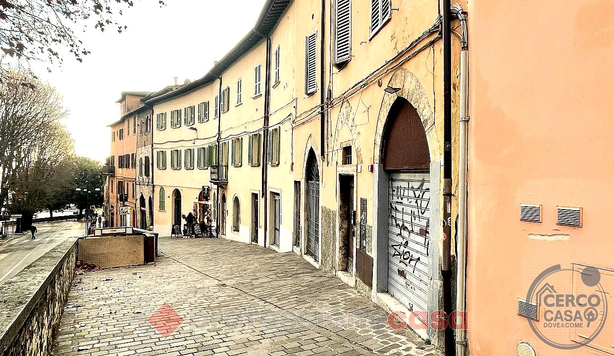 NEGOZIO VENDITA PERUGIA · foto 7