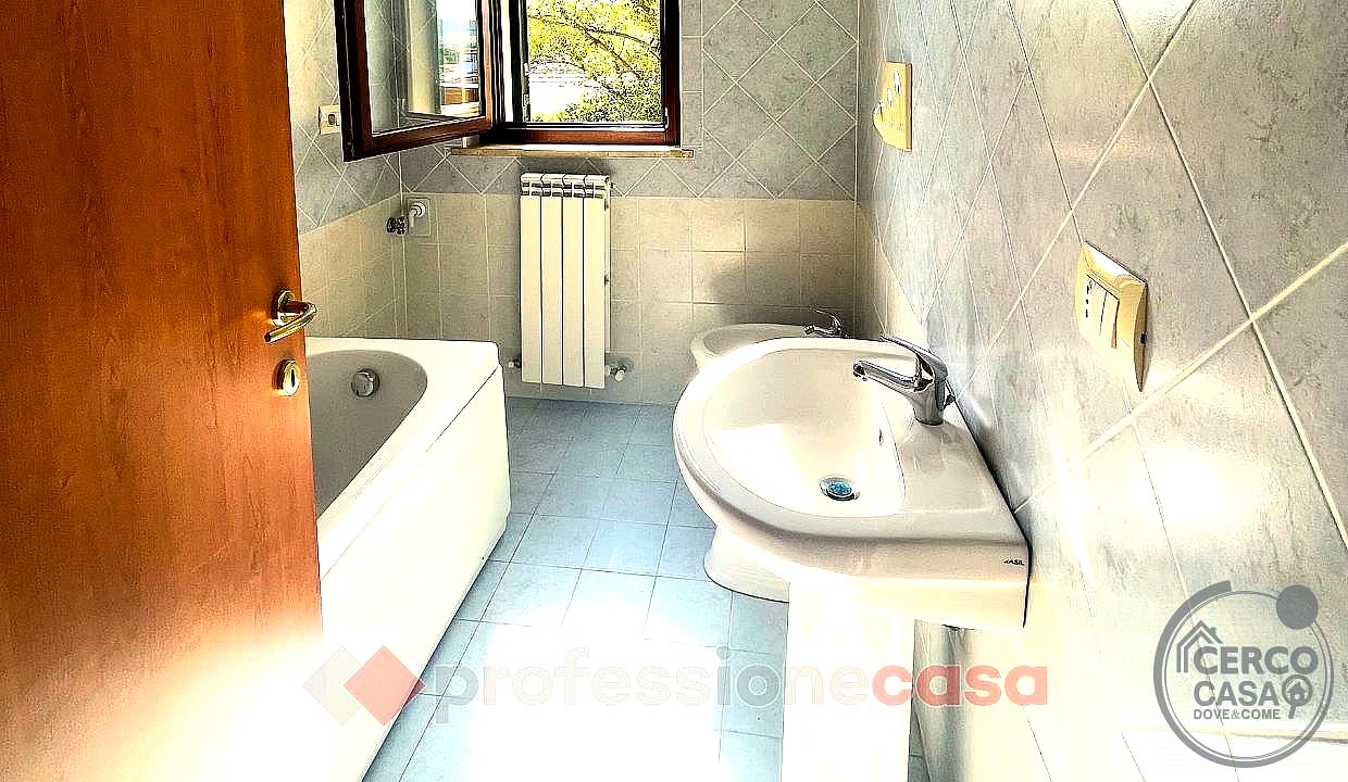TRILOCALE VENDITA CORCIANO · foto 11