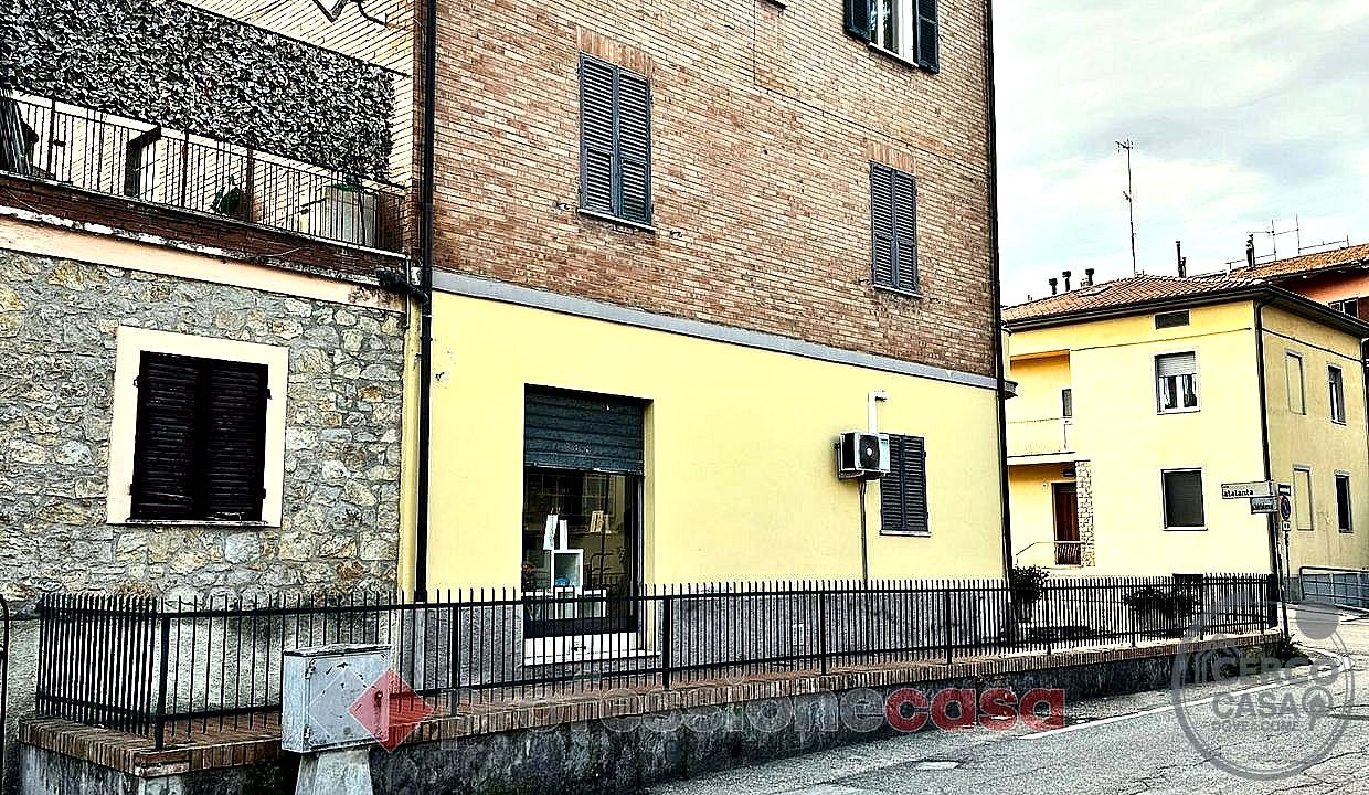 NEGOZIO VENDITA PERUGIA · foto 10