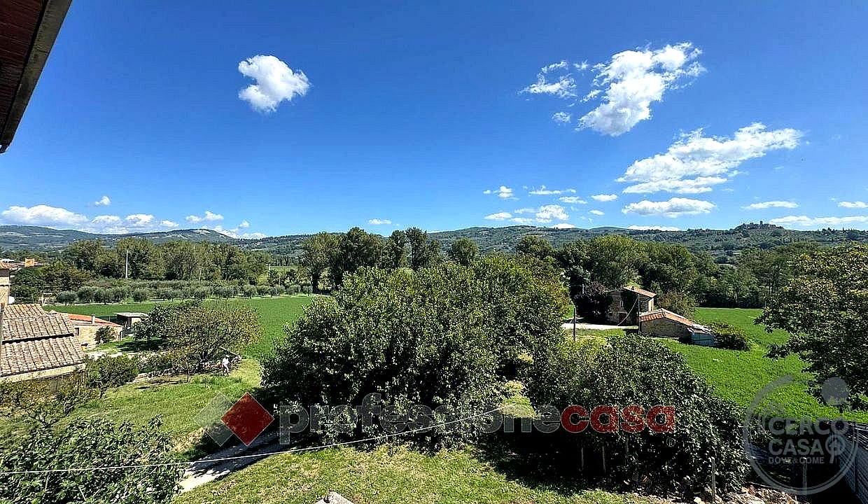 QUADRILOCALE VENDITA ASSISI · foto 11