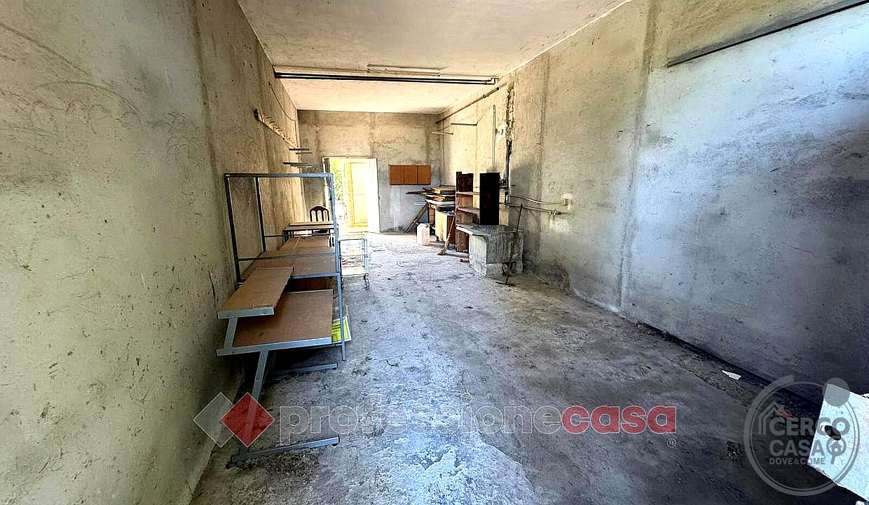 QUADRILOCALE VENDITA ASSISI · foto 14