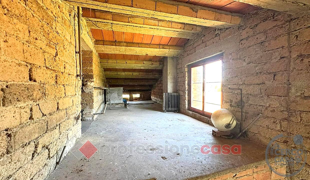 QUADRILOCALE VENDITA ASSISI · foto 18