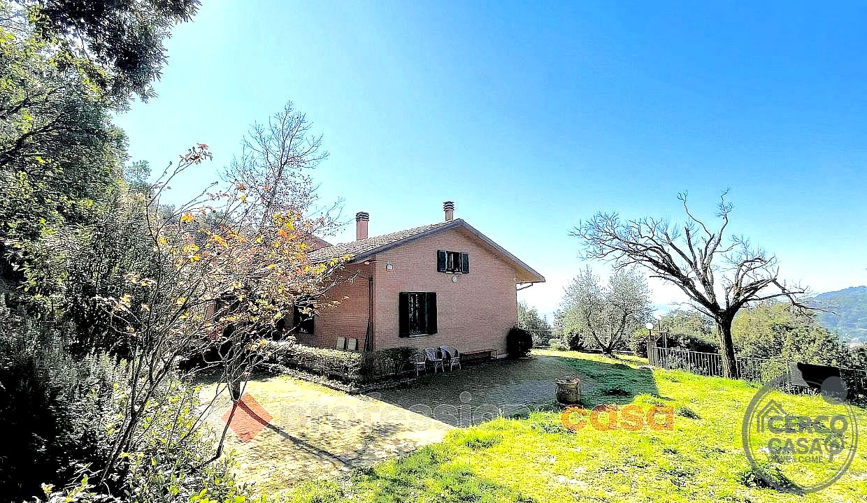 VILLA BIFAMILIARE VENDITA PERUGIA · foto 4